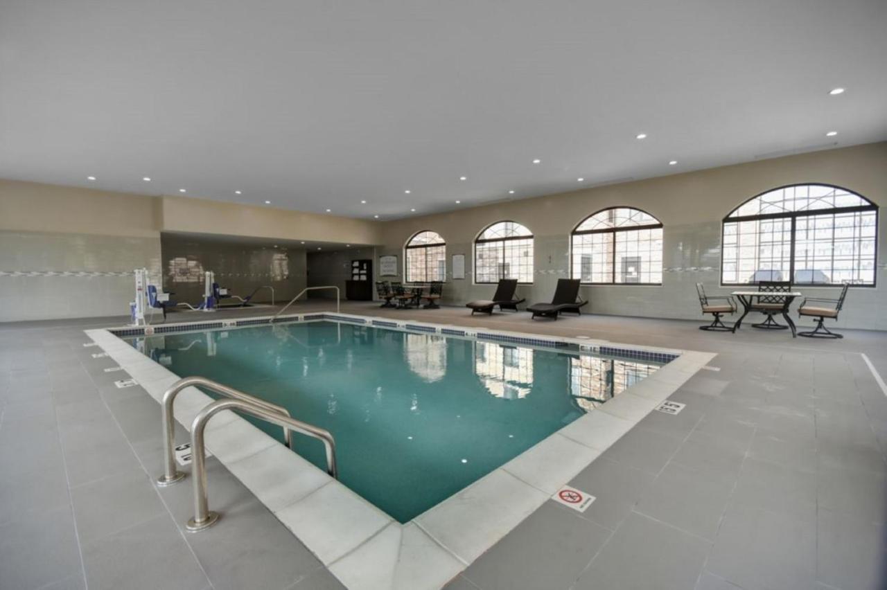 Staybridge Suites - Southgate - Detroit Area By Ihg Eksteriør billede